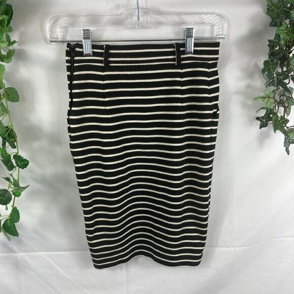 Guess Striped Pencil Skirt XS - Picture 5 of 5